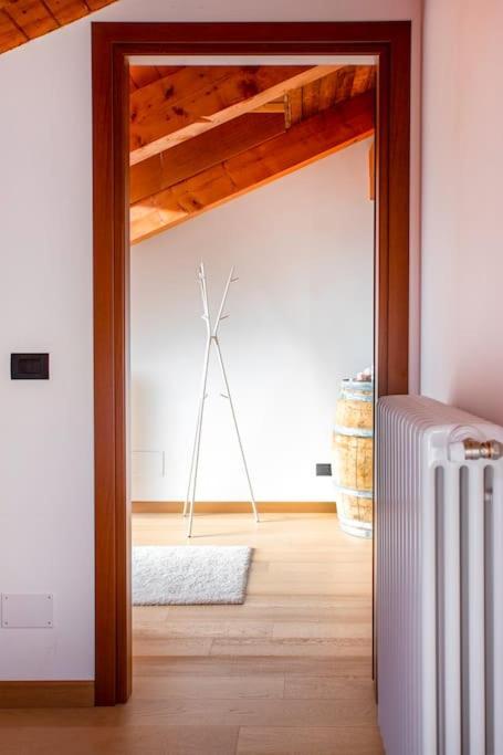 Charming 2.5Room Flat In Center Of Monforte dʼAlba Exteriör bild