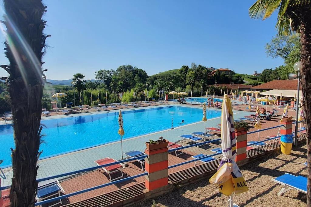 Charming 2.5Room Flat In Center Of Monforte dʼAlba Exteriör bild